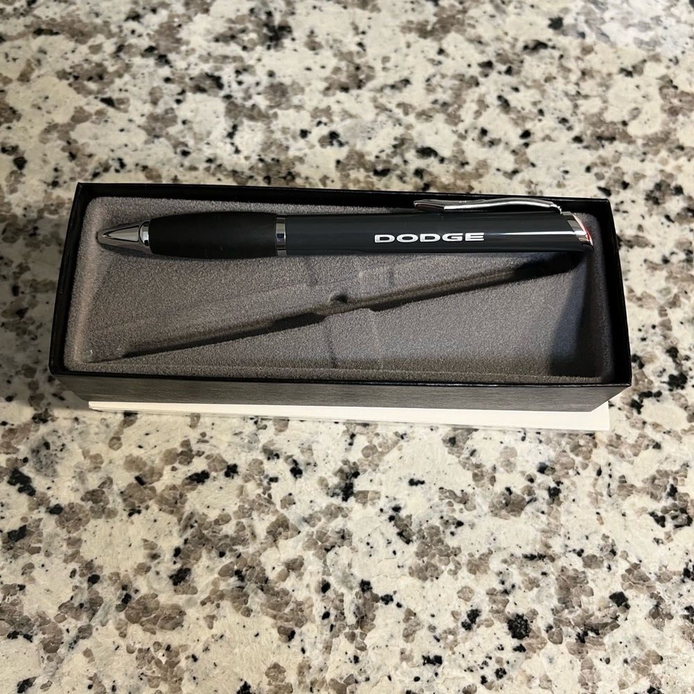 Quill Pen - Picture 4 of 8